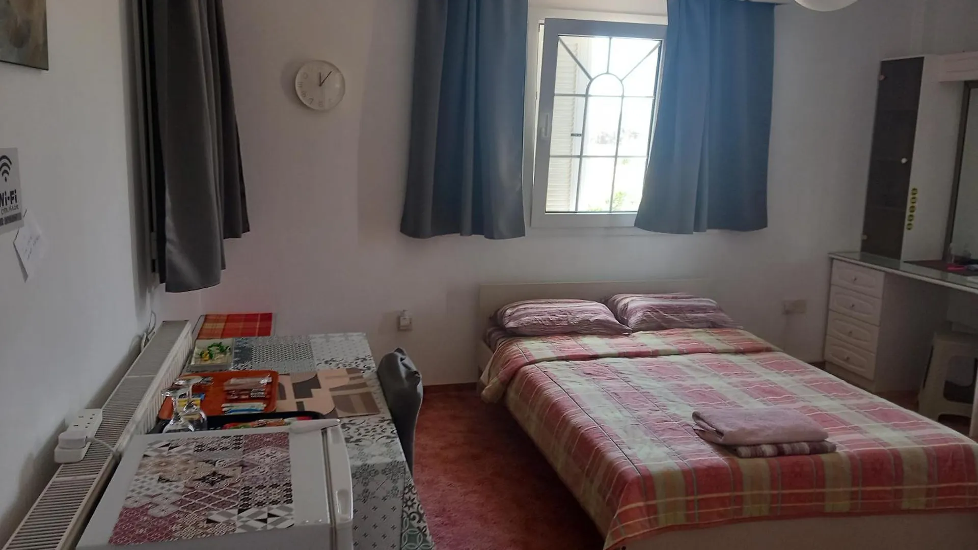 Homestay Vasilis House Family Room Larnaca